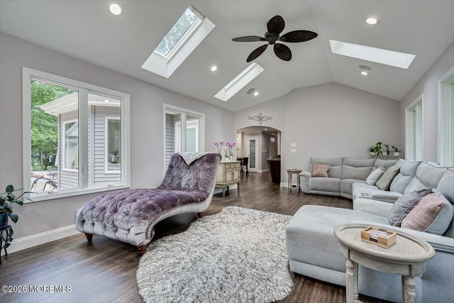 10 Bittersweet Drive, Jackson, NJ 08527