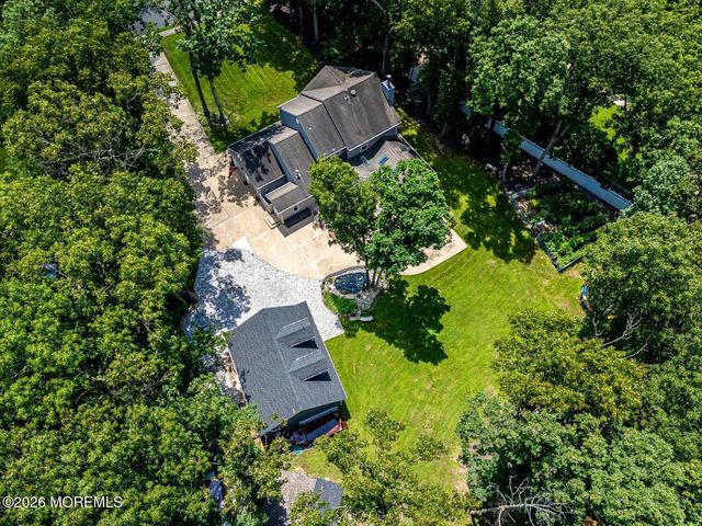 10 Bittersweet Drive, Jackson, NJ 08527