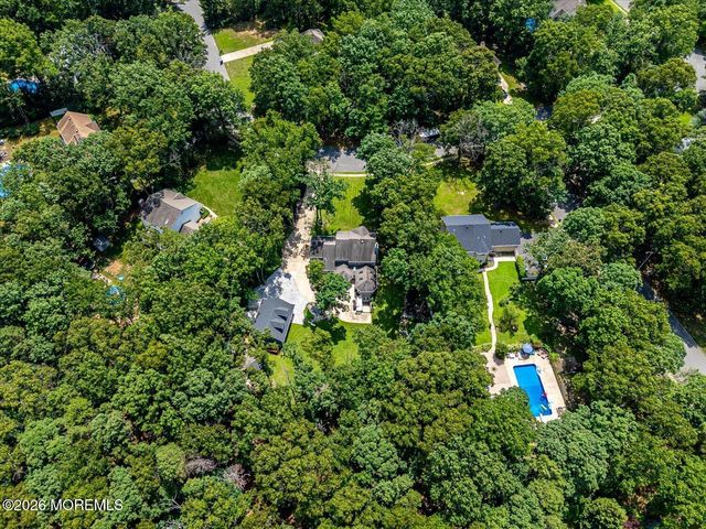 10 Bittersweet Drive, Jackson, NJ 08527