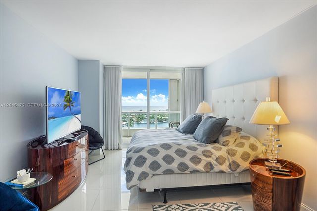 21055 Yacht Club Drive 2005, Aventura, FL 33180