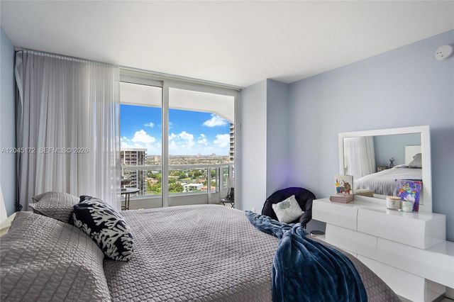 21055 Yacht Club Drive 2005, Aventura, FL 33180