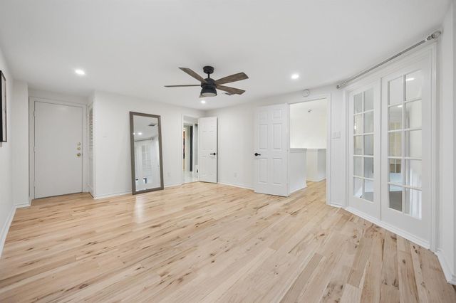 1100 Harvard Street 9, Houston, TX 77008