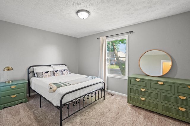 7781 Bridgegate Court, Florence, KY 41042