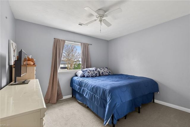 16 Marldale DR, Hampton, VA 23666