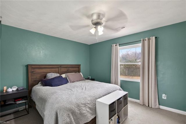 16 Marldale DR, Hampton, VA 23666