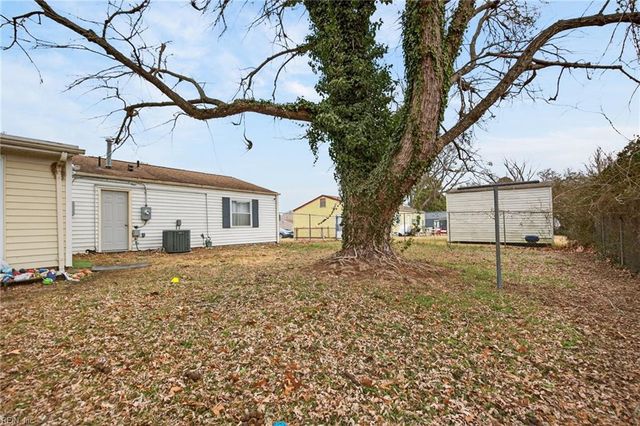 16 Marldale DR, Hampton, VA 23666