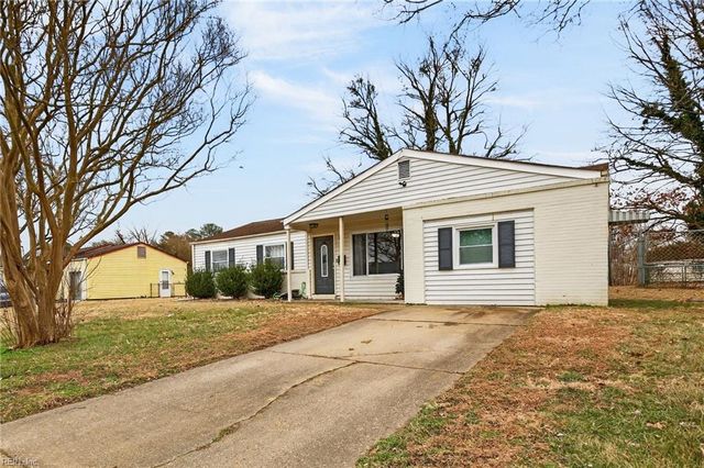 16 Marldale DR, Hampton, VA 23666