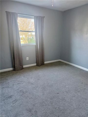 16 Marldale DR, Hampton, VA 23666