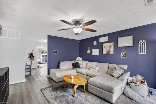 16 Marldale DR, Hampton, VA 23666