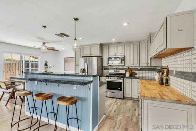 10708 Ironwood Ave., Santee, CA 92071