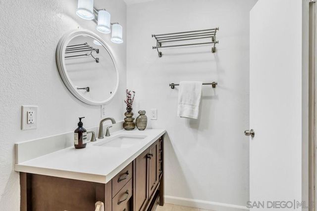 10708 Ironwood Ave., Santee, CA 92071