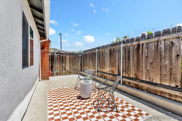 10708 Ironwood Ave., Santee, CA 92071