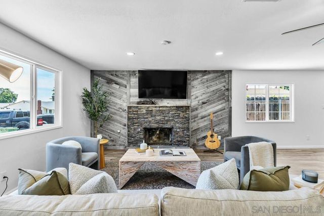10708 Ironwood Ave., Santee, CA 92071