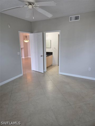 1105 Reserve CT 201, Naples, FL 34105