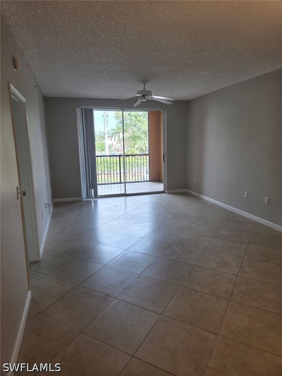 1105 Reserve CT 201, Naples, FL 34105