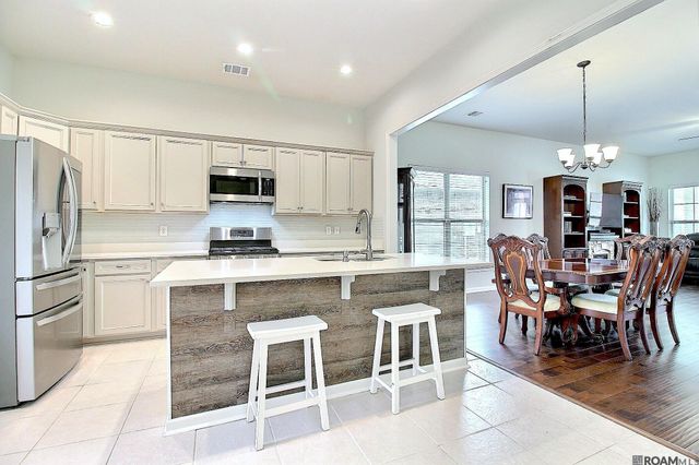 38343 Brown Rd, Prairieville, LA 70769
