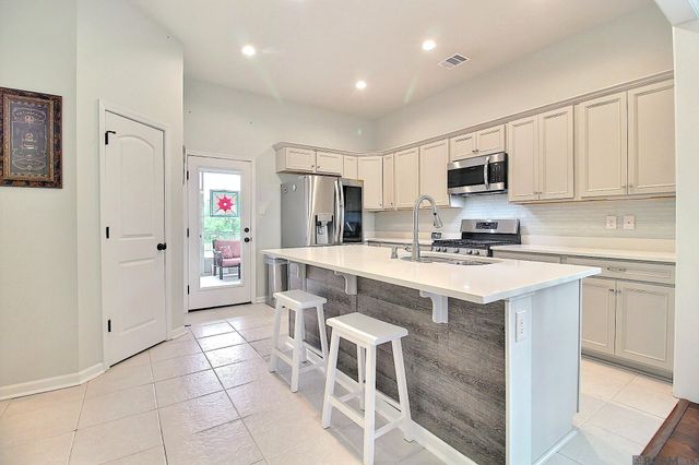 38343 Brown Rd, Prairieville, LA 70769