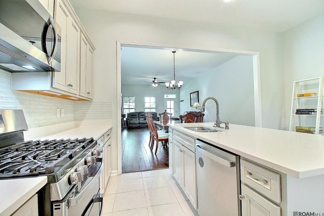 38343 Brown Rd, Prairieville, LA 70769