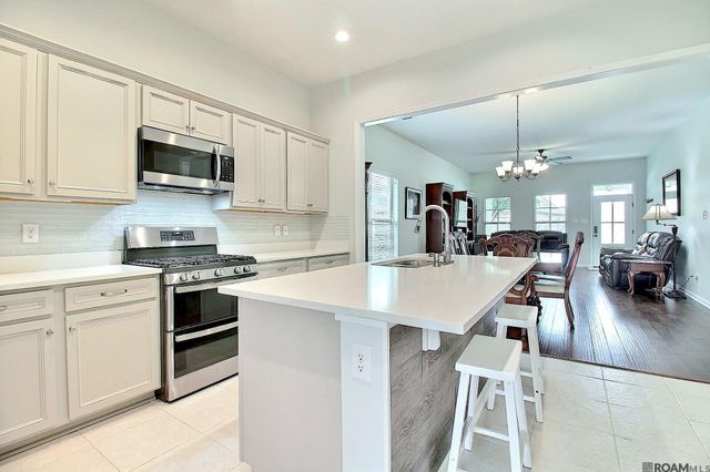 38343 Brown Rd, Prairieville, LA 70769