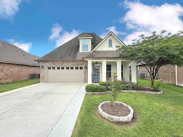38343 Brown Rd, Prairieville, LA 70769