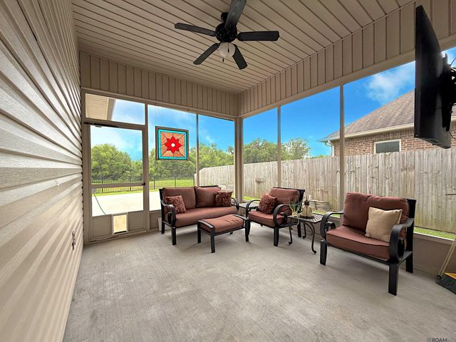 38343 Brown Rd, Prairieville, LA 70769
