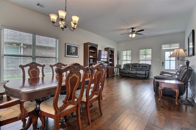38343 Brown Rd, Prairieville, LA 70769
