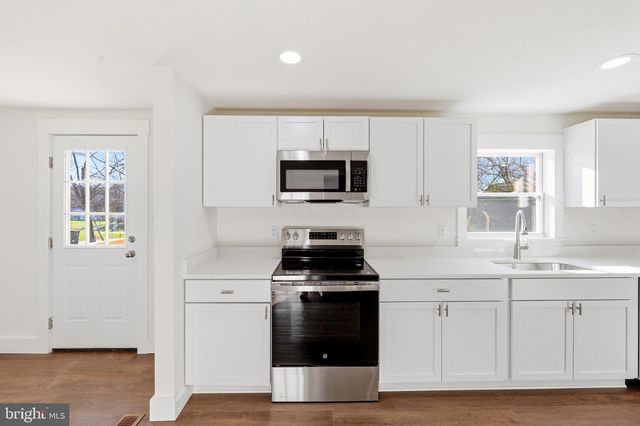 39 NIGHTINGALE LN, Shepherdstown, WV 25443