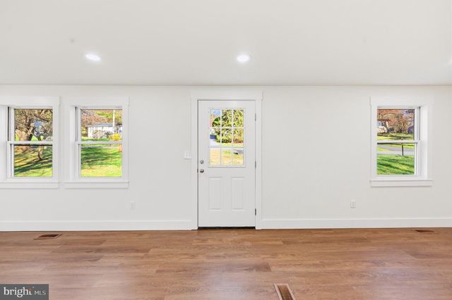 39 NIGHTINGALE LN, Shepherdstown, WV 25443