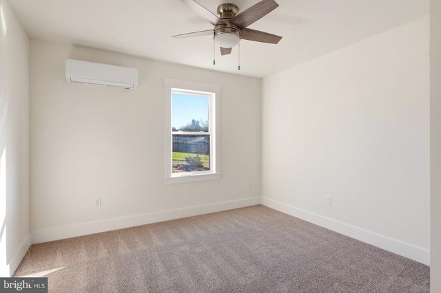 39 NIGHTINGALE LN, Shepherdstown, WV 25443