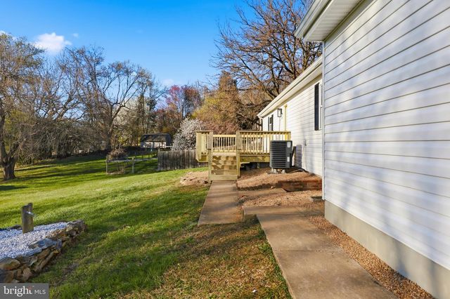 39 NIGHTINGALE LN, Shepherdstown, WV 25443