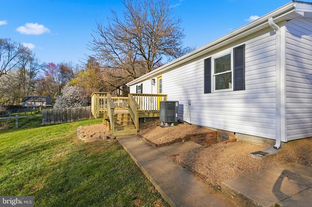 39 NIGHTINGALE LN, Shepherdstown, WV 25443