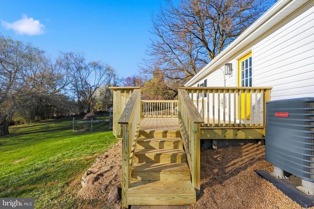 39 NIGHTINGALE LN, Shepherdstown, WV 25443