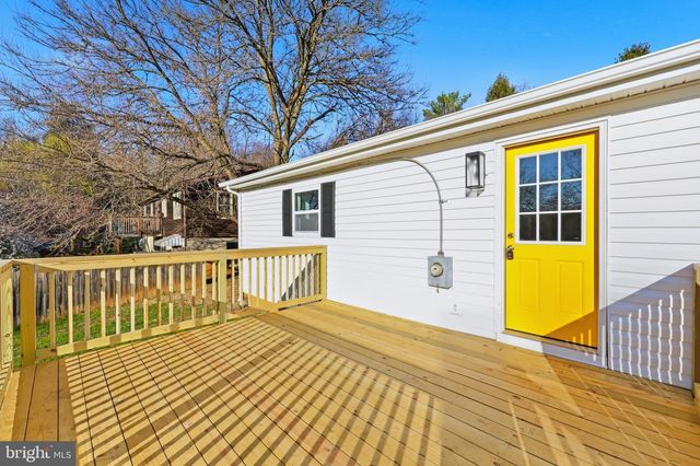 39 NIGHTINGALE LN, Shepherdstown, WV 25443