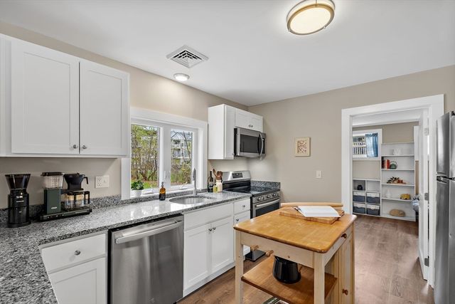 21 Ferdinand Passway, Lunenburg, MA 01462