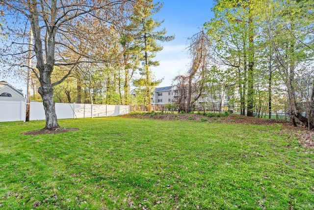 21 Ferdinand Passway, Lunenburg, MA 01462