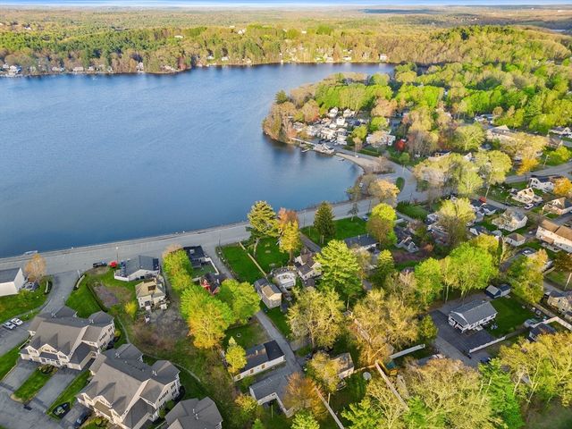 21 Ferdinand Passway, Lunenburg, MA 01462