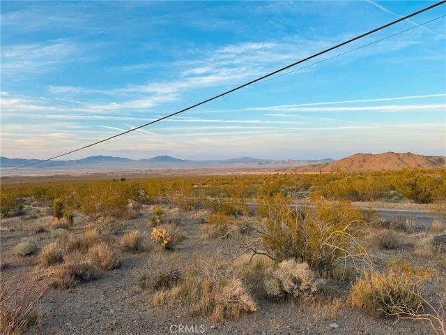 7980 Crystal Creek, Lucerne Valley, CA 92356