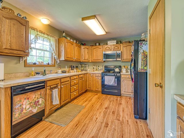 190 Sidney Street, Dundee, MI 48131