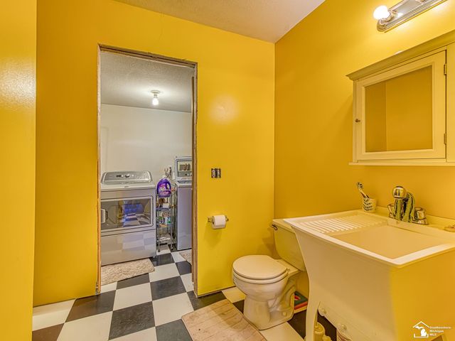 190 Sidney Street, Dundee, MI 48131