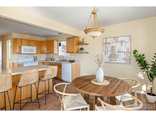 614 Magpie Dr, Loveland, CO 80537