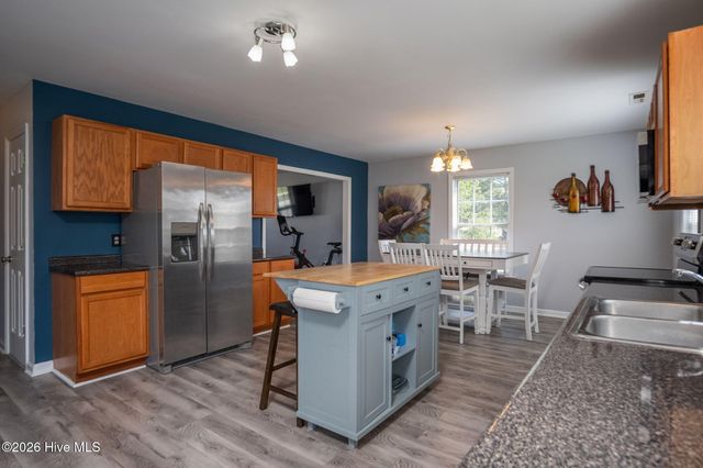 111 Baldwin Court, Jacksonville, NC 28546