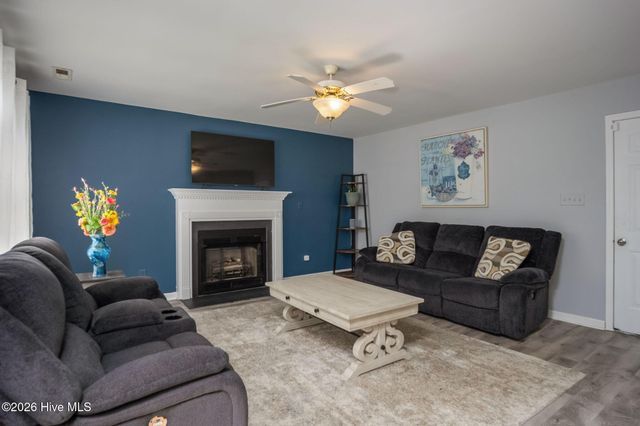 111 Baldwin Court, Jacksonville, NC 28546