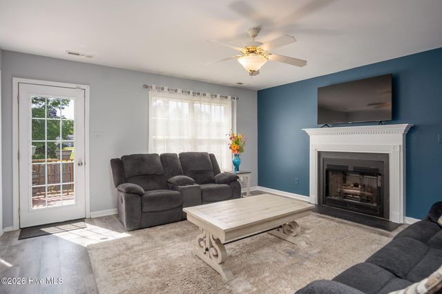 111 Baldwin Court, Jacksonville, NC 28546