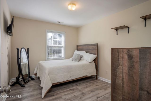 111 Baldwin Court, Jacksonville, NC 28546