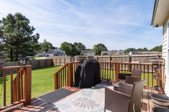 111 Baldwin Court, Jacksonville, NC 28546