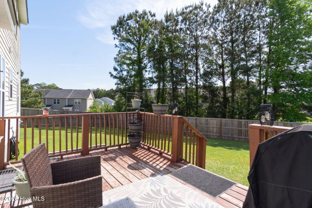 111 Baldwin Court, Jacksonville, NC 28546