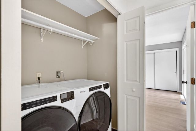 1410 S Briar Avenue, Springfield, MO 65809