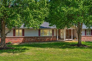 1410 S Briar Avenue, Springfield, MO 65809