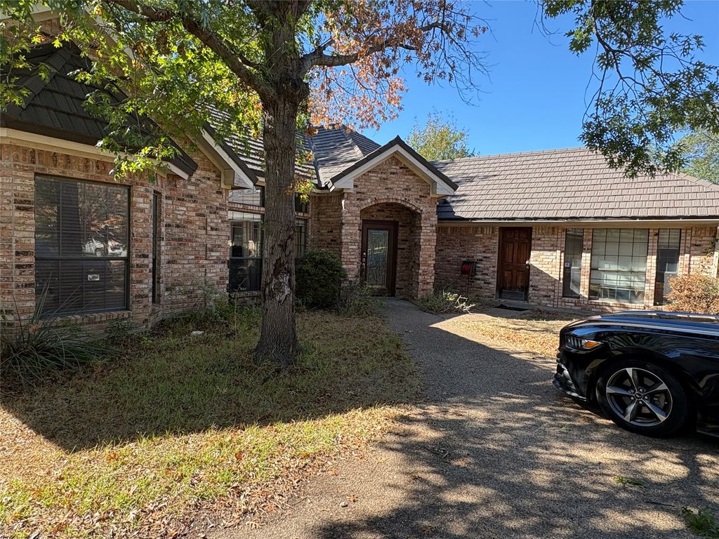8909 Random Road, Fort Worth, TX 76179 — exterior