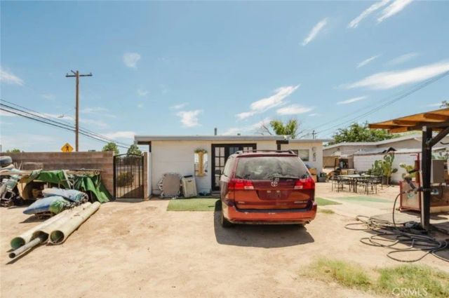 2001 Oak Street, Rosamond, CA 93560